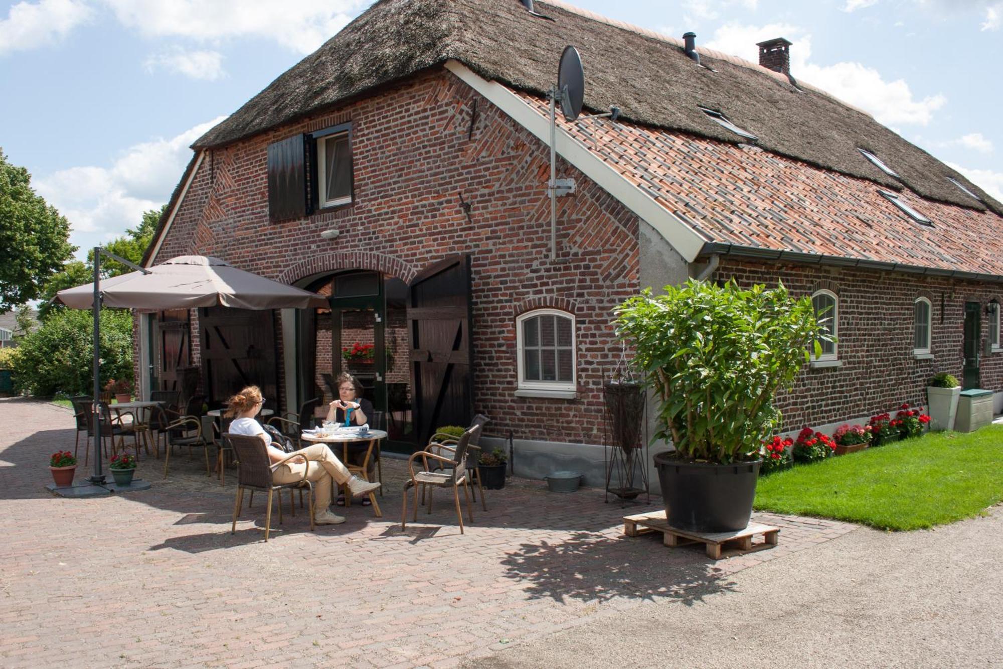 De Martiene Plats - Bed & Breakfast Merselo エクステリア 写真